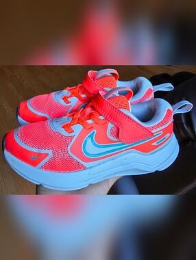 Sz 13 C Little Kids NIKE COSMIC RUNNER Bungee Laces/Adj Strap Athletic Shoes